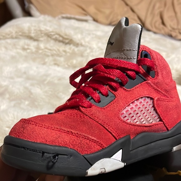 Jordans - Picture 4 of 8